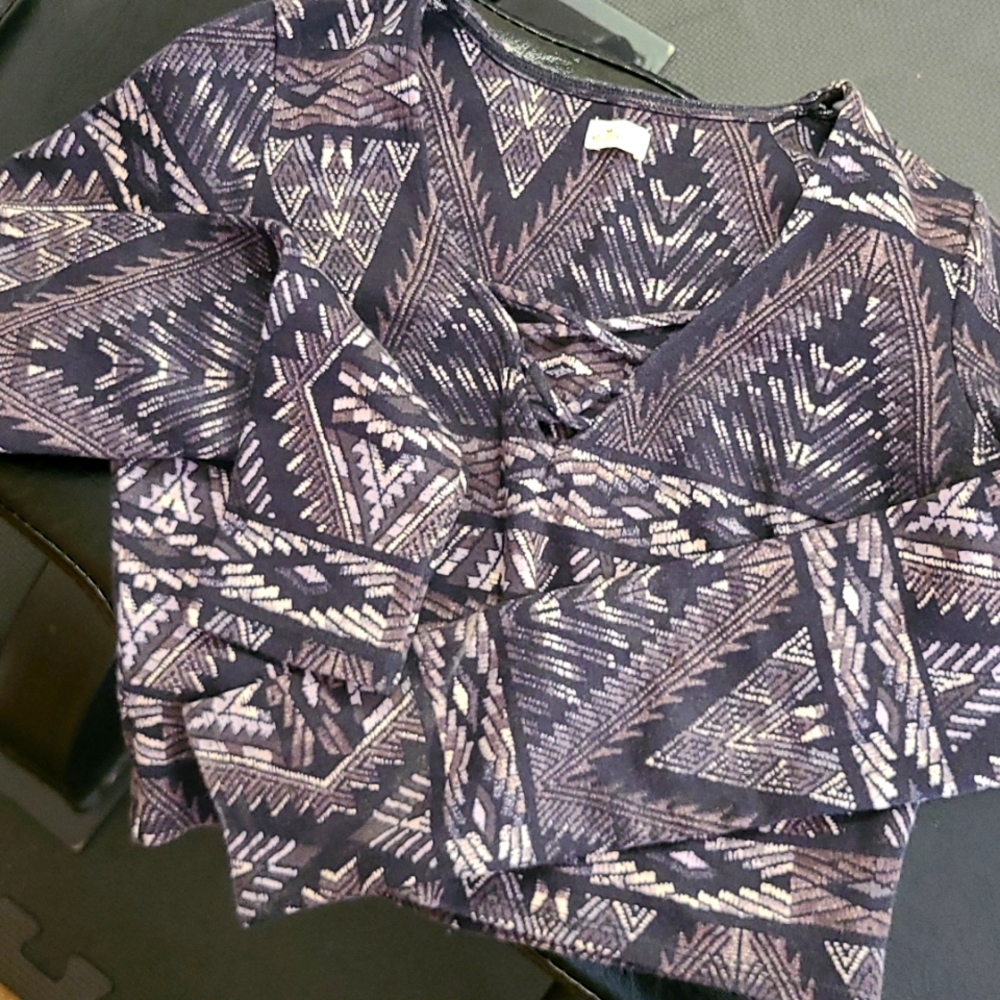 Hollister crop, long sleeve